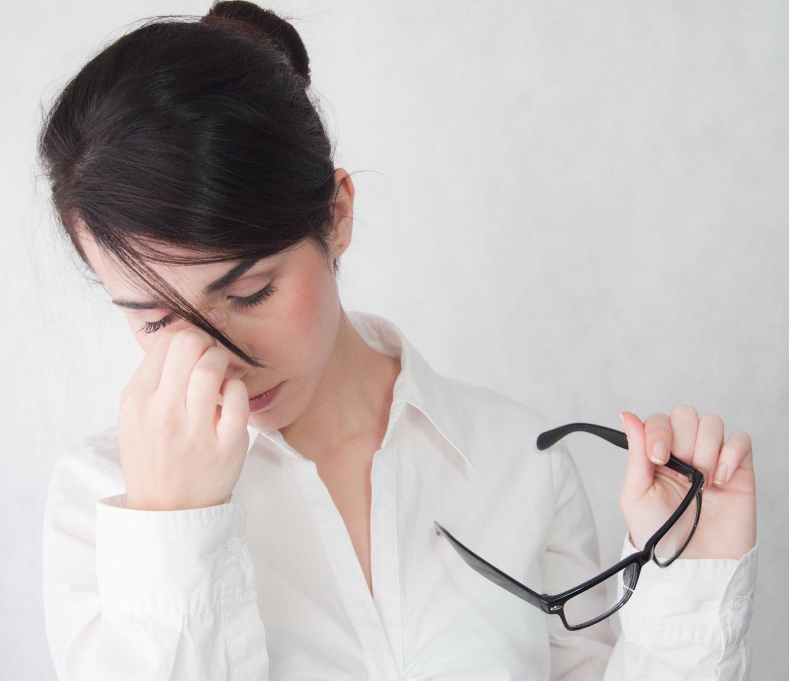 Hội văn phòng nên thuộc nằm lòng 6 cách giảm bớt tình trạng khô mắt ngay sau đây Hội văn phòng nên thuộc nằm lòng 6 cách giảm bớt tình trạng khô mắt ngay sau đây