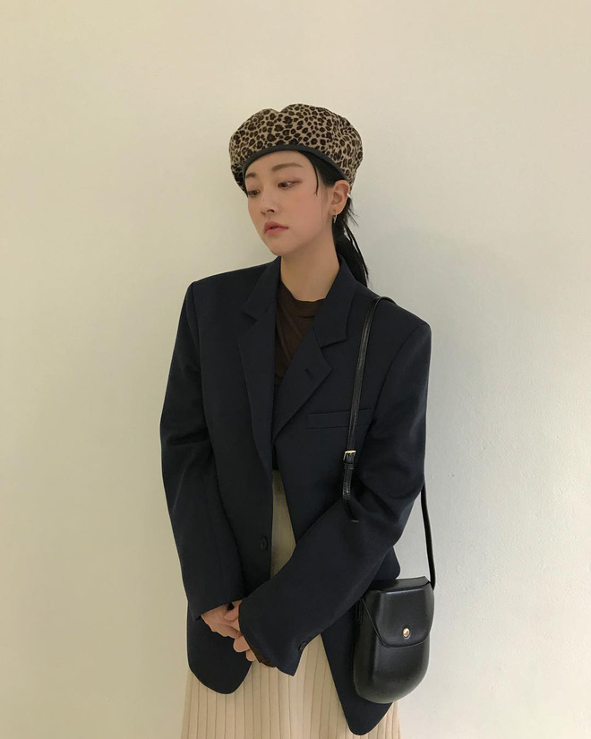 Sau cuộc càn quét từ mốt giày của bố, đến lượt blazer của bố bắt đầu lên ngôi Sau cuộc càn quét từ mốt giày của bố, đến lượt blazer của bố bắt đầu lên ngôi