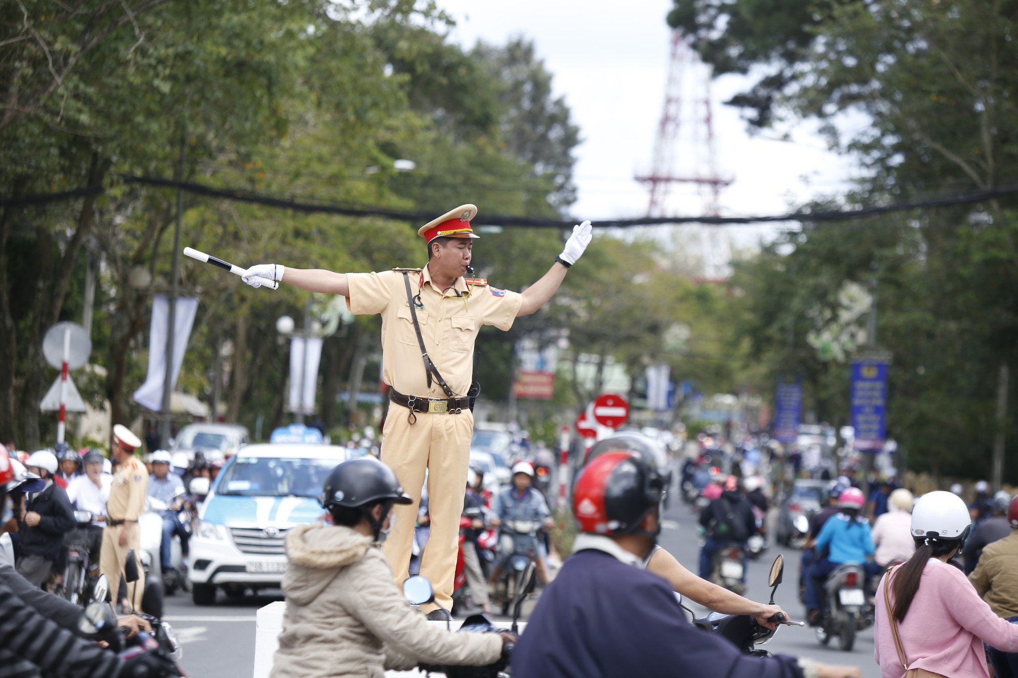 Đà Lạt: Lần đầu tiên thí điểm bục chỉ huy điều khiển giao thông