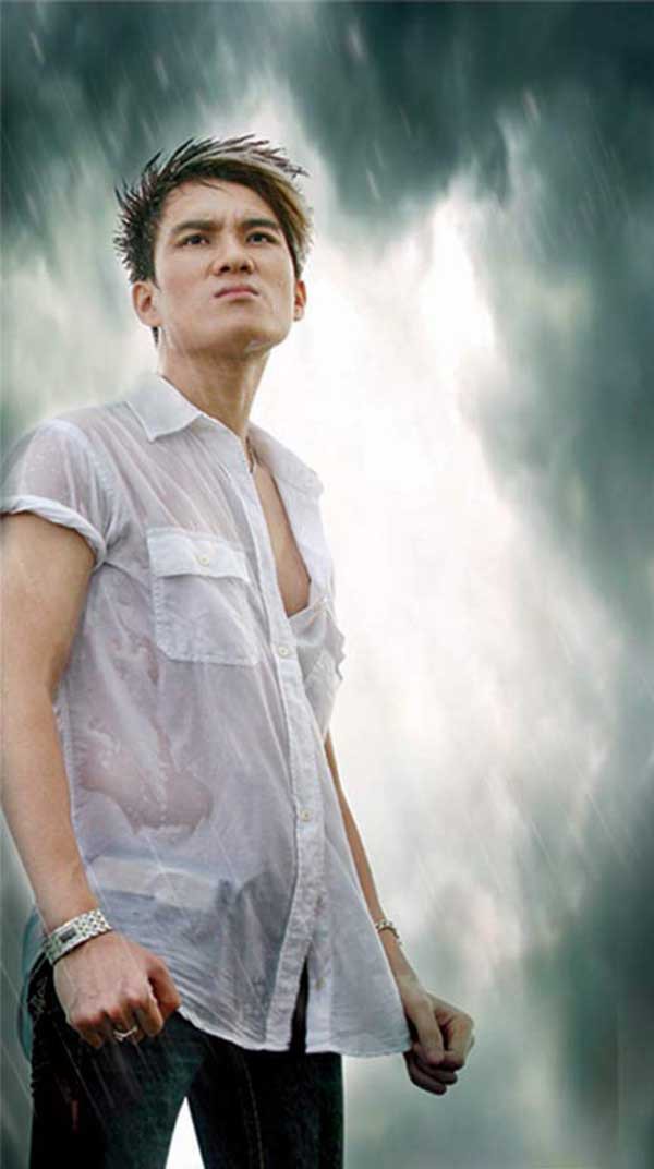 Cuộc sống giàu có ở tuổi 37 của ca sĩ hội chợ Lâm Chấn Huy