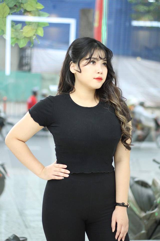 Hình ảnh mới nhất của nữ sinh có vòng 1 khủng sau phẫu thuật hút 6 lít mỡ khỏi cơ thể