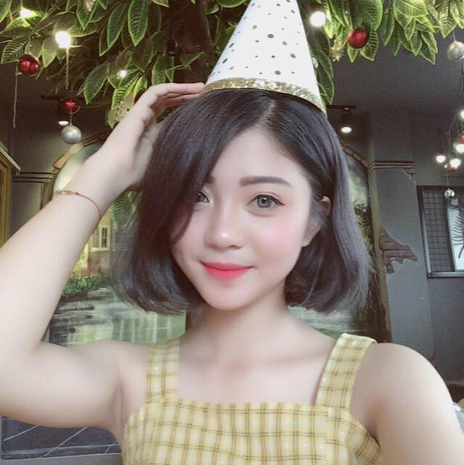 Cô bạn streamer mới toanh gây ấn tượng với vẻ ngoài xinh như hot girl Hàn Quốc Cô bạn streamer mới toanh gây ấn tượng với vẻ ngoài xinh như hot girl Hàn Quốc