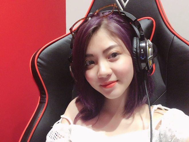 Cô bạn streamer mới toanh gây ấn tượng với vẻ ngoài xinh như hot girl Hàn Quốc Cô bạn streamer mới toanh gây ấn tượng với vẻ ngoài xinh như hot girl Hàn Quốc