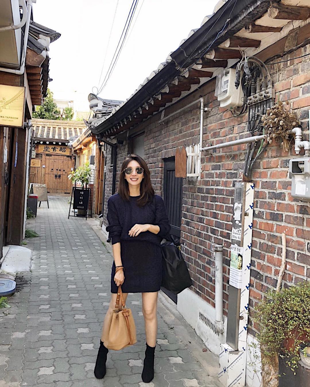 Diện váy suốt nhưng các nàng đã biết 5 công thức biến hóa xinh ngất ngây với item đậm chất nữ tính này chưa?