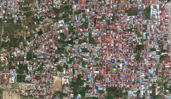 Những hình ảnh không thể tin nổi trước và sau thảm họa kép tại Indonesia