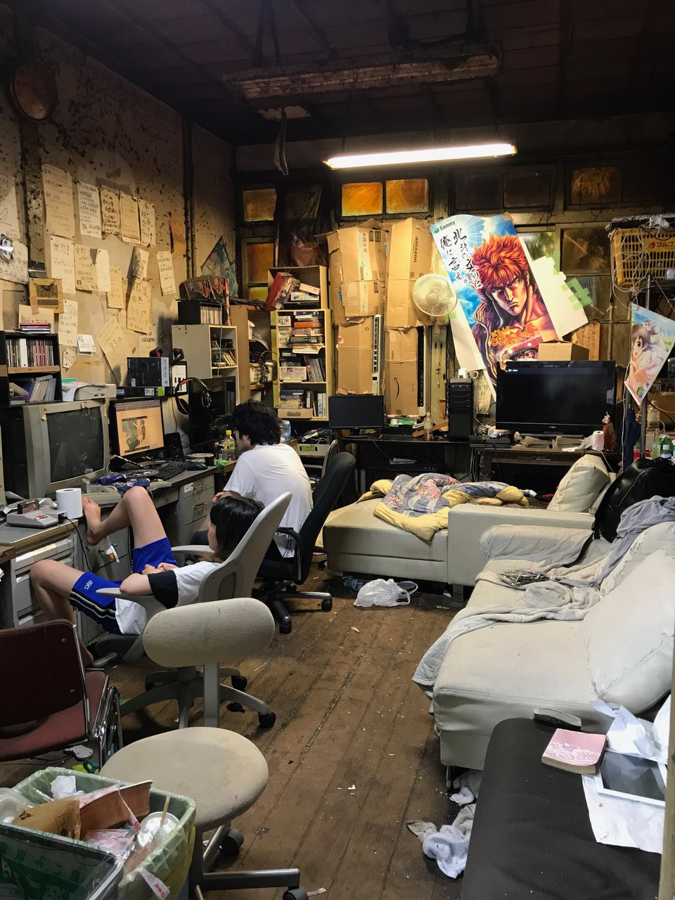 Những ký túc xá sinh viên tồi tàn như khu ổ chuột