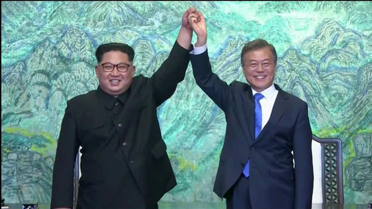Bộ ba Kim - Moon - Trump: Ứng viên giải Nobel Hòa bình 2018