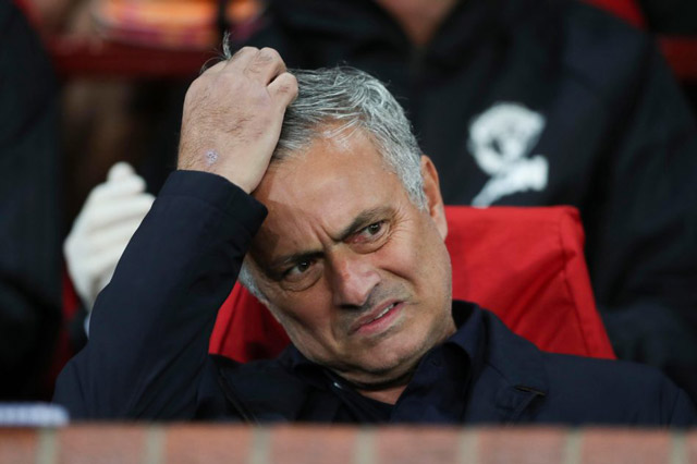 NÓNG: Ấn định thời gian M.U sa thải Mourinho