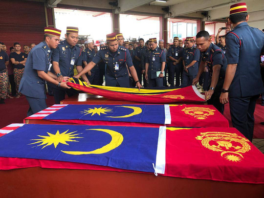 Tìm thiếu niên rơi xuống hồ nước, 6 thợ lặn thiệt mạng