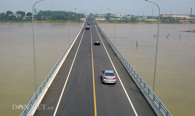 Toàn cảnh cầu 1.400 tỷ nối Hà Nội và Phú Thọ trước ngày thông xe