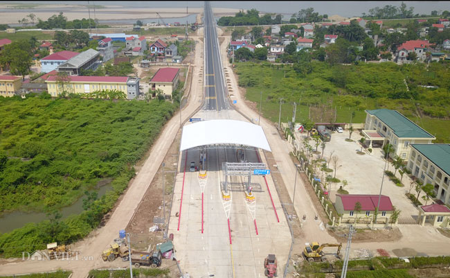 Toàn cảnh cầu 1.400 tỷ nối Hà Nội và Phú Thọ trước ngày thông xe