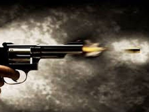 Đôi nam nữ bị 2 thanh niên dùng vật nghi là súng khống chế cướp xe SH và ĐTDĐ ở vùng ven Sài Gòn