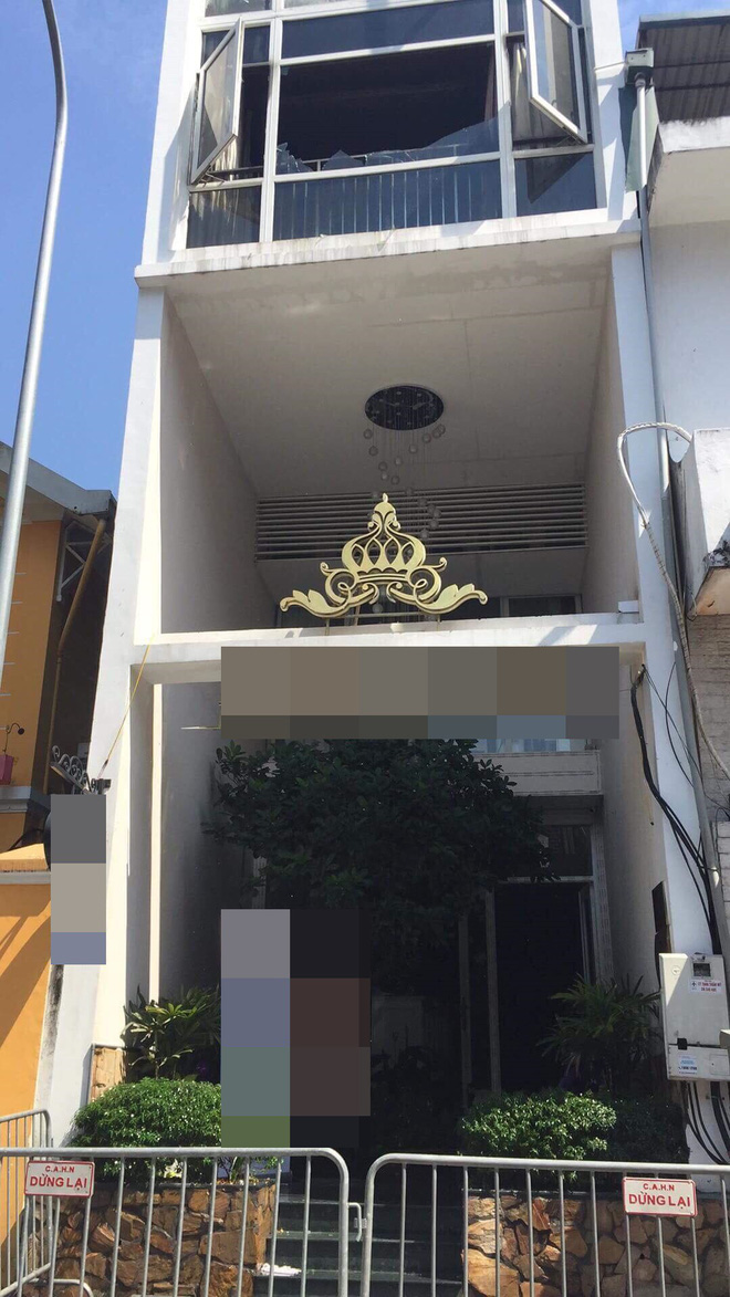 Hà Nội: Thẩm mỹ viện bốc cháy, 3 nhân viên mắc kẹt trên tầng thượng được giải cứu