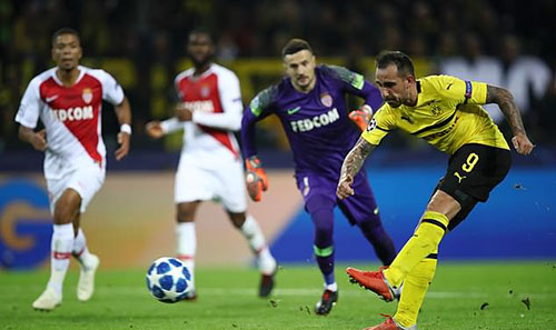 Dortmund dìm Monaco vào sâu khủng hoảng