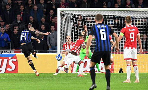 Inter giữ mạch thắng ở vòng bảng Champions League