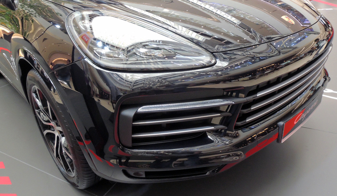 Porsche Cayenne 2018 giá từ 4,5 tỷ - SUV thể thao chất Đức