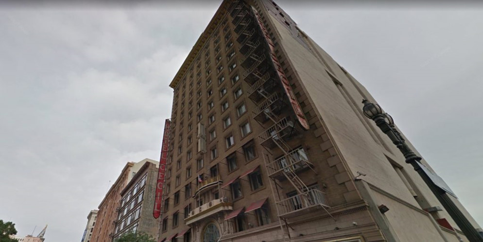 Loạt vụ tự tử kinh hoàng tại khách sạn ma ám của Mỹ