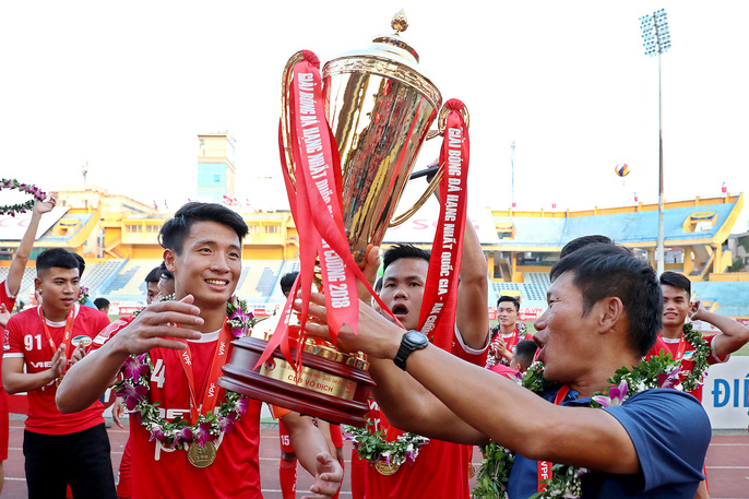 Viettel chính thức lên V-League, CAND rớt xuống Giải Hạng nhì