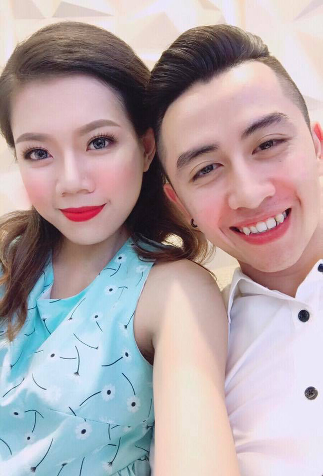 Con gái lấy chồng xa 300km vẫn được nhà ngoại tiếp tế, suốt 7 năm chỉ ăn gà nhà nuôi rau nhà trồng