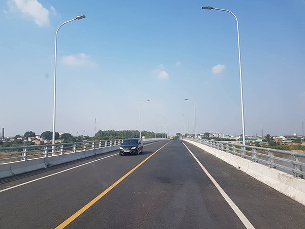 Thông cầu BOT ngàn tỷ, dân Hà Nội-Phú Thọ đỡ mất phí, chờ phà