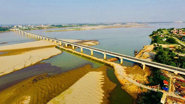 Thông cầu BOT ngàn tỷ, dân Hà Nội-Phú Thọ đỡ mất phí, chờ phà