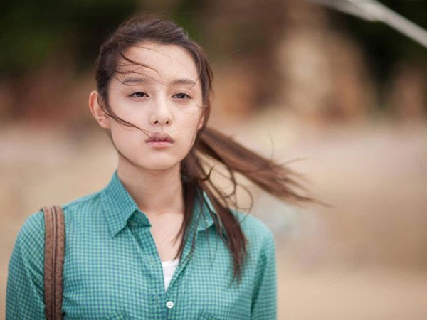 Mẹ tôi mới qua đời, phòng bố tôi đã vang tiếng cười của phụ nữ