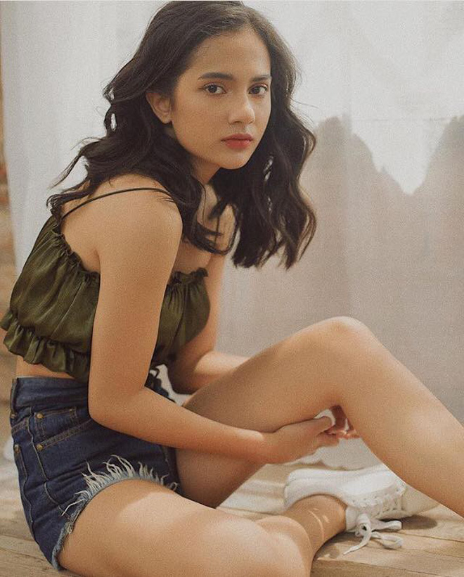 4 bông hồng lai hứa hẹn sẽ nổi đình đám trên mạng xã hội Việt