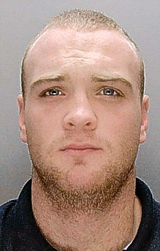 Ăn mừng bằng ma túy khi vừa ra tù, yêu râu xanh hãm hiếp nam sinh đến ngất xỉu