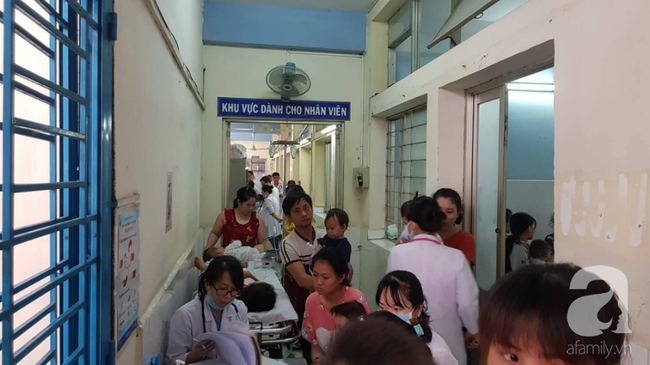 Thực hư chuyện Bệnh viện Nhi đồng 1 lấy căng tin làm phòng điều trị tay chân miệng và sởi cho trẻ vì quá tải