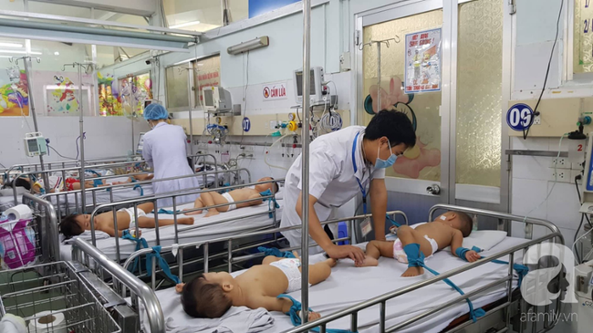 Thực hư chuyện Bệnh viện Nhi đồng 1 lấy căng tin làm phòng điều trị tay chân miệng và sởi cho trẻ vì quá tải