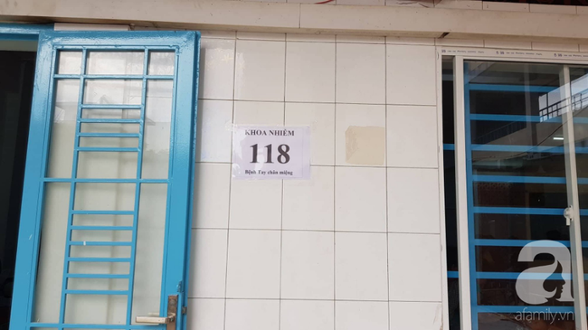 Thực hư chuyện Bệnh viện Nhi đồng 1 lấy căng tin làm phòng điều trị tay chân miệng và sởi cho trẻ vì quá tải