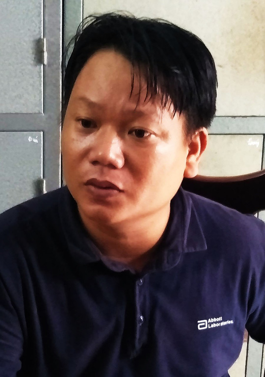 Cầm dao đâm người quậy phá quán nhậu tử vong rồi đến Công an đầu thú