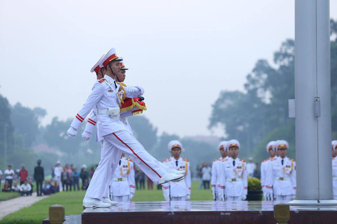 Xúc động lễ treo cờ rủ Quốc tang nguyên Tổng Bí thư Đỗ Mười