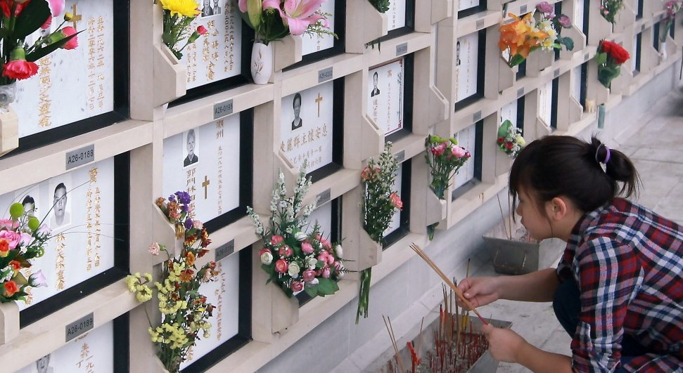 Trung Quốc chật vật vì phí an táng tăng nhanh hơn cả bất động sản