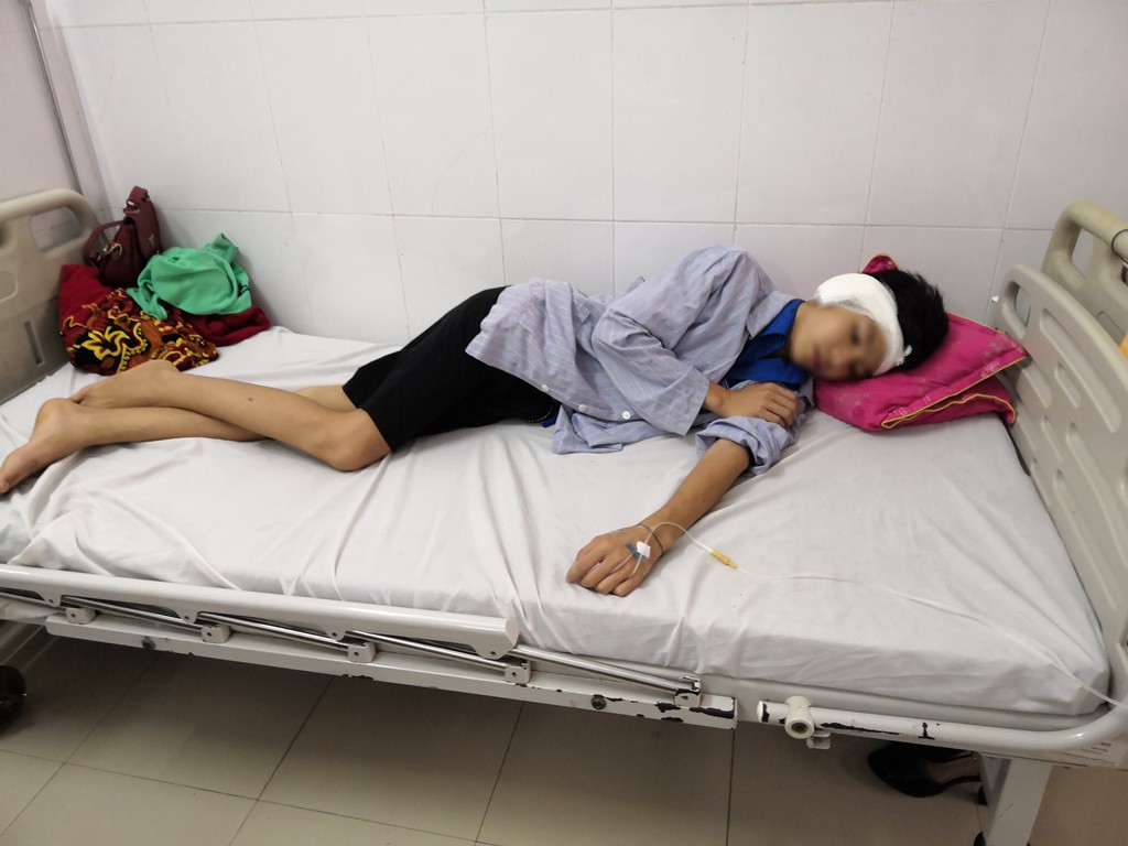 Nam sinh bị bạn cắn đứt tai: Em đang đi vo gạo thì anh ấy tấn công