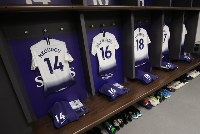 Chơi hơn người, Tottenham vẫn thắng nhọc