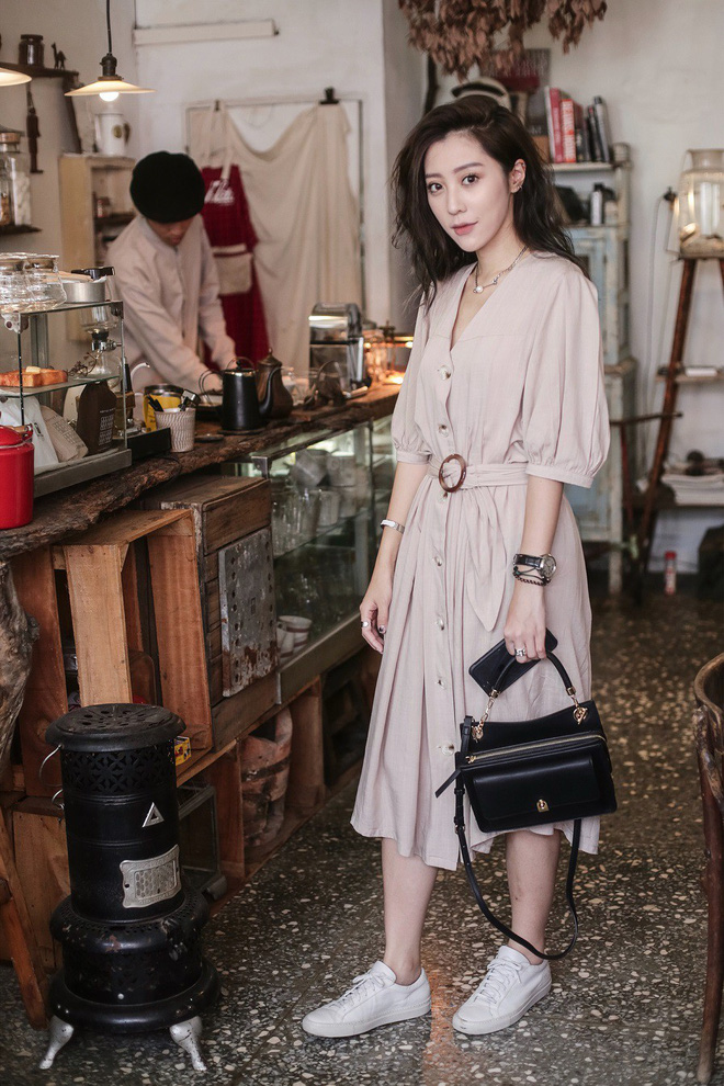 Vóc dáng thấp bé thì có sao, cô nàng này sẽ chỉ cho bạn cách mặc đẹp để được nhiều người ngưỡng mộ