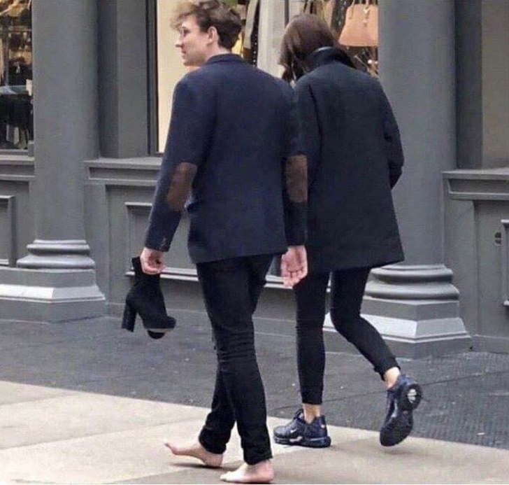 Chùm ảnh ấm áp tình người lay động hàng triệu trái tim