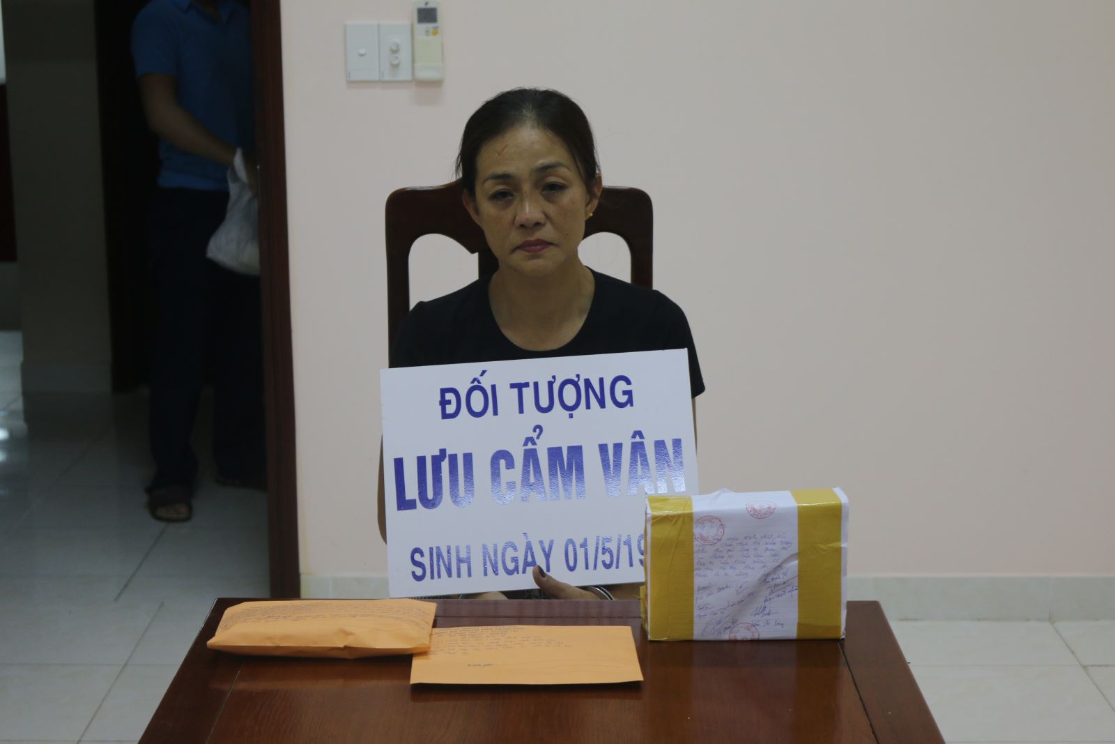 Bộ Tư lệnh Cảnh sát biển bắt quả tang đối tượng vận chuyển ma túy đá