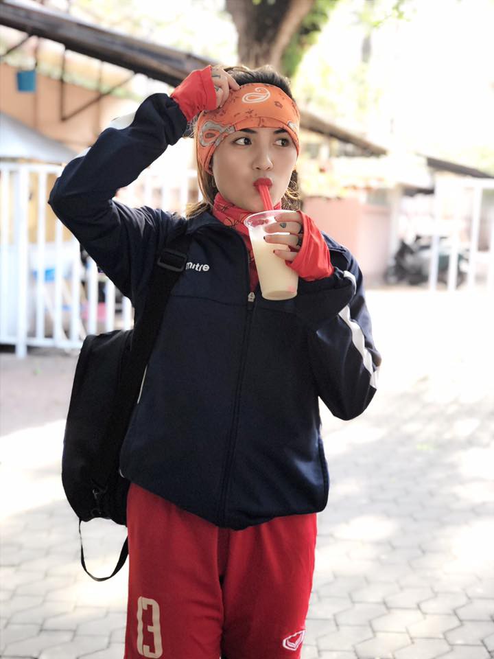 Fan bóng đá vào mà ngắm nữ cầu thủ 20 tuổi, sở hữu nhan sắc được so với hot girl