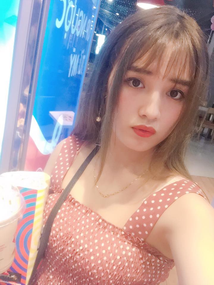 Fan bóng đá vào mà ngắm nữ cầu thủ 20 tuổi, sở hữu nhan sắc được so với hot girl