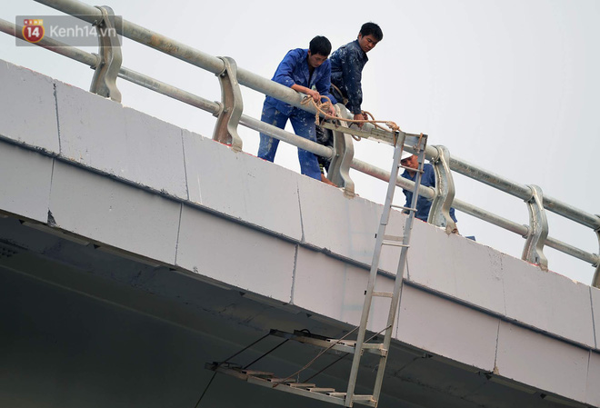 Video - Ảnh: Cận cảnh cầu vượt hơn 300 tỷ ở nút giao An Dương - Nghi Tàm trước ngày thông xe