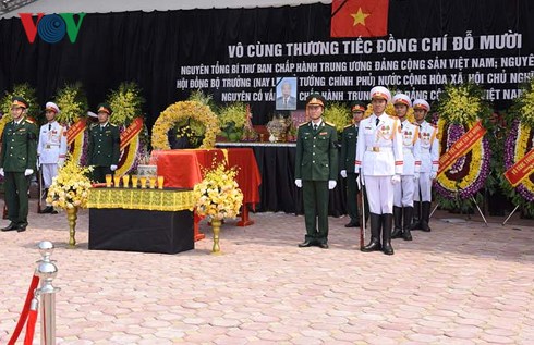 Toàn cảnh lễ truy điệu và an táng nguyên Tổng Bí thư Đỗ Mười