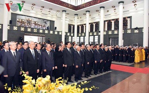 Toàn cảnh lễ truy điệu và an táng nguyên Tổng Bí thư Đỗ Mười