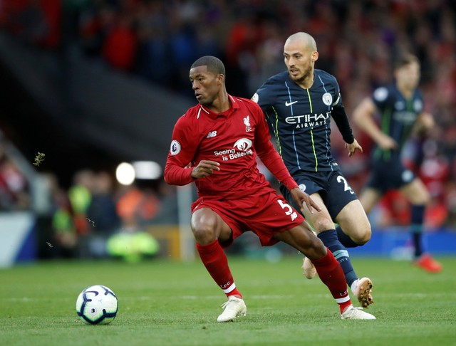 Mahrez đá hỏng 11m, Liverpool hòa hú vía Man City