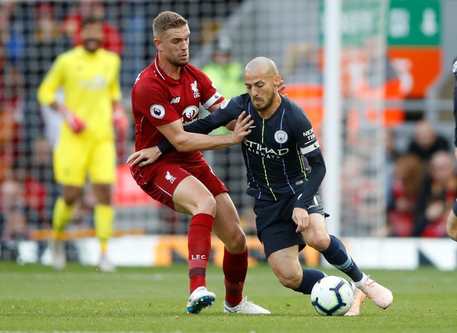 Mahrez đá hỏng 11m, Liverpool hòa hú vía Man City