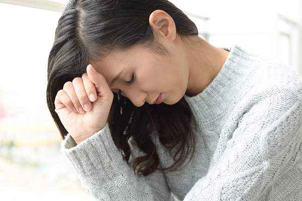 Khi cô gái trẻ vác bụng bầu đến cầu xin tôi cứu cô ấy, tôi đã ngã quỵ khi biết những cay đắng phía sau hạnh phúc của mình