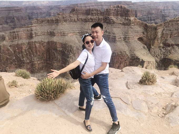 Vợ chồng Ốc Thanh Vân kỷ niệm 10 năm ngày cưới trên đất Mỹ