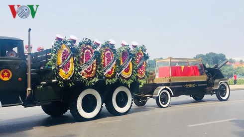 Toàn cảnh lễ truy điệu và an táng nguyên Tổng Bí thư Đỗ Mười