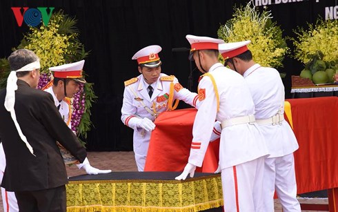 Toàn cảnh lễ truy điệu và an táng nguyên Tổng Bí thư Đỗ Mười